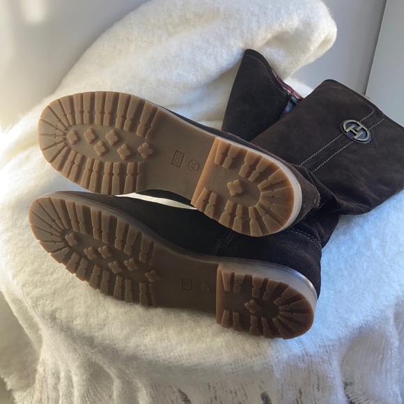 Tommy Hilfiger Knee High Brown Suede Boots - Picture 4 of 7